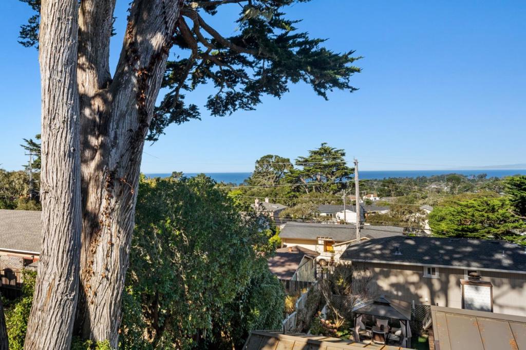 879 Lottie Street Property Photo 3