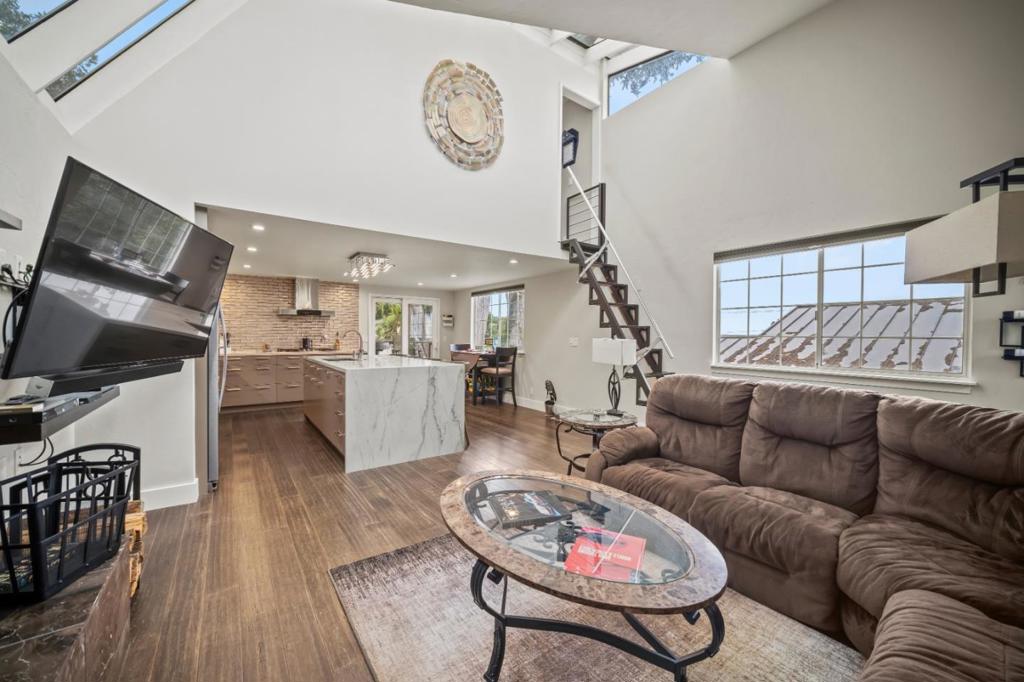 879 Lottie Street Property Photo 16