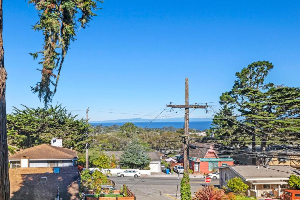 879 Lottie Street Property Photo 28