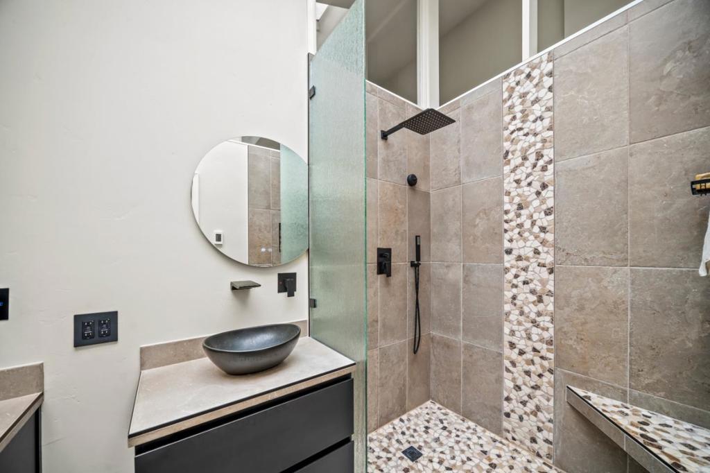 879 Lottie Street Property Photo 40