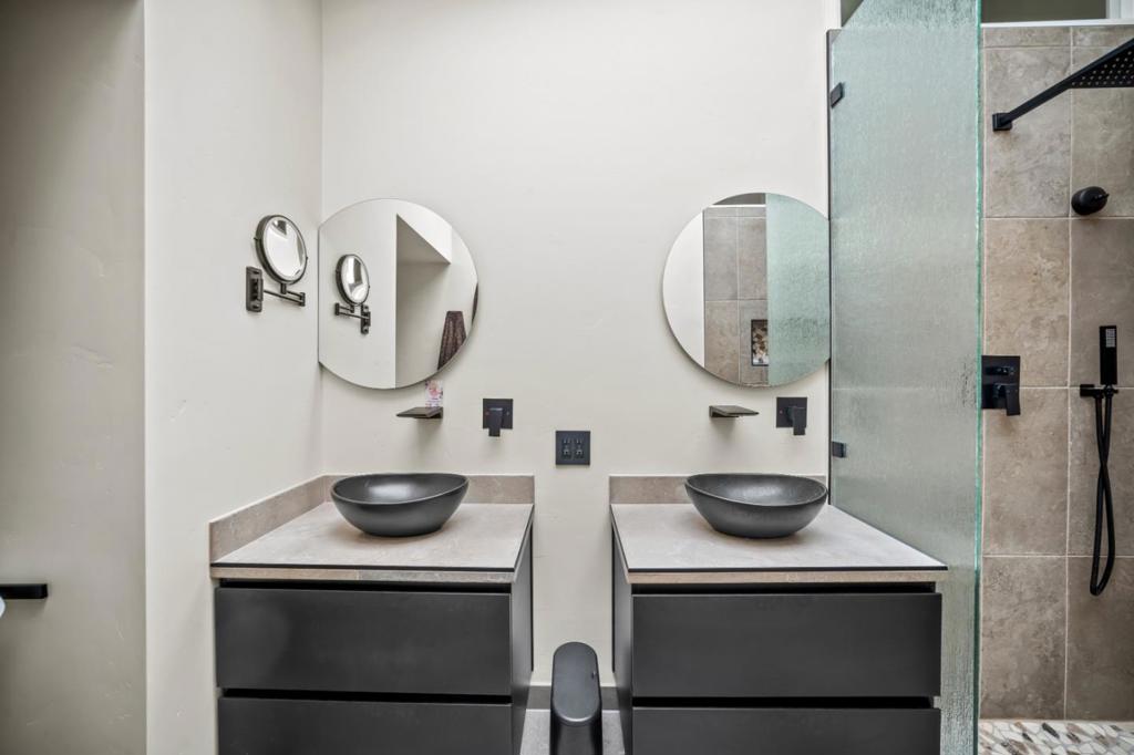 879 Lottie Street Property Photo 41