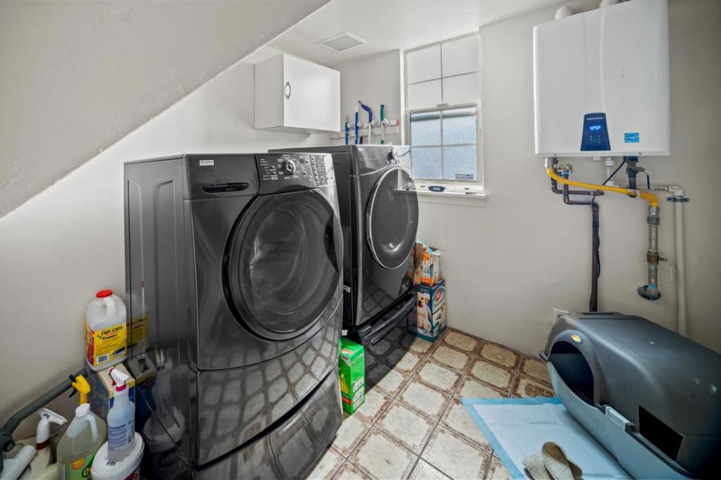 879 Lottie Street Property Photo 52