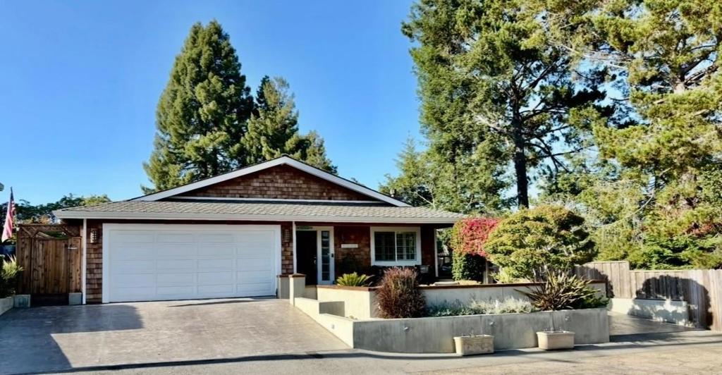 300 Hill Street Property Photo 1