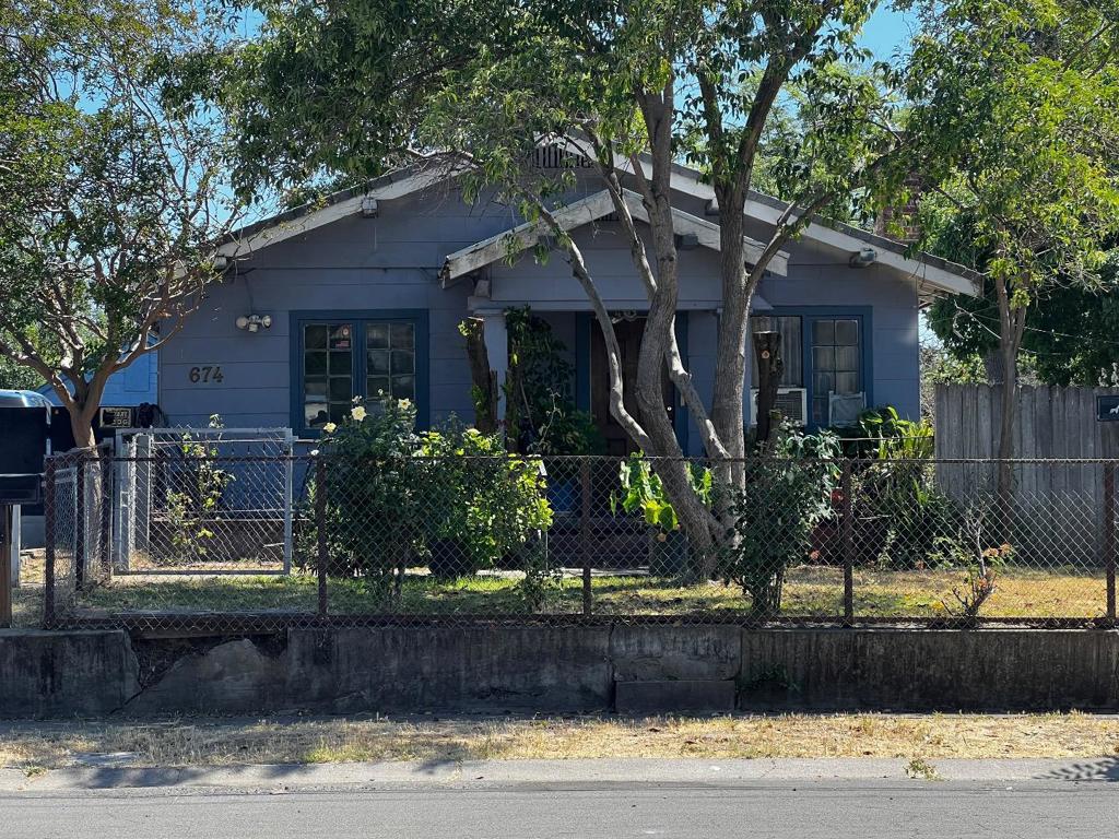 674 Plaza Avenue Property Photo 1