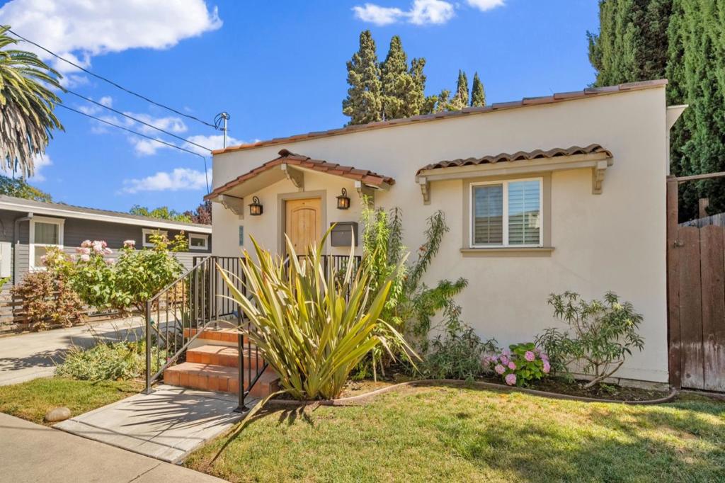 920 W Julian Street Property Photo 1