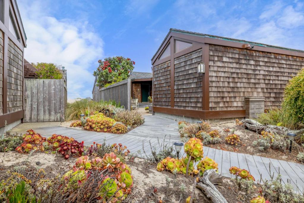 188 Monterey Dunes Way Property Photo 1
