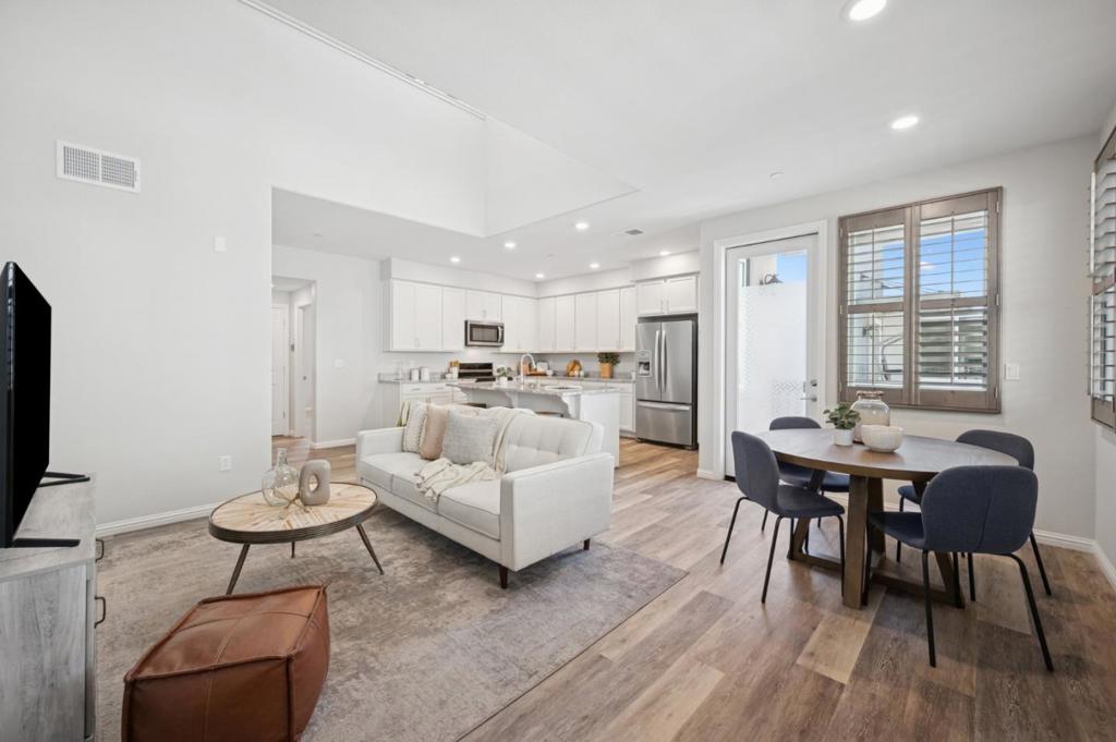 1452 Nightshade Road 40 Property Photo 2