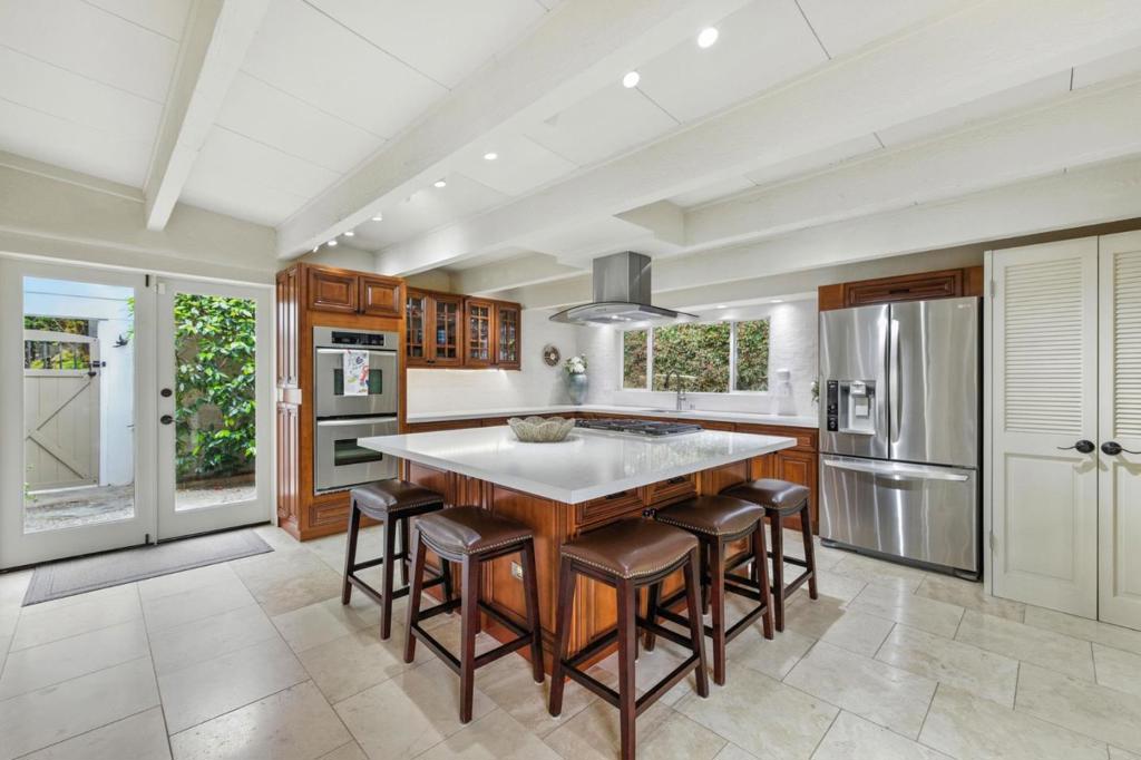 4021 El Bosque Drive Property Photo 9