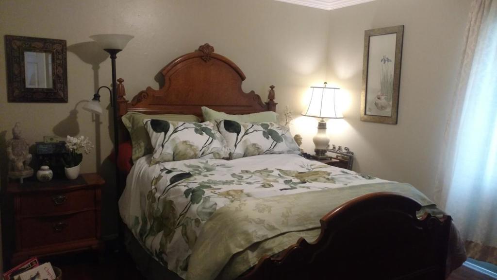 University Avenue Property Photo 31