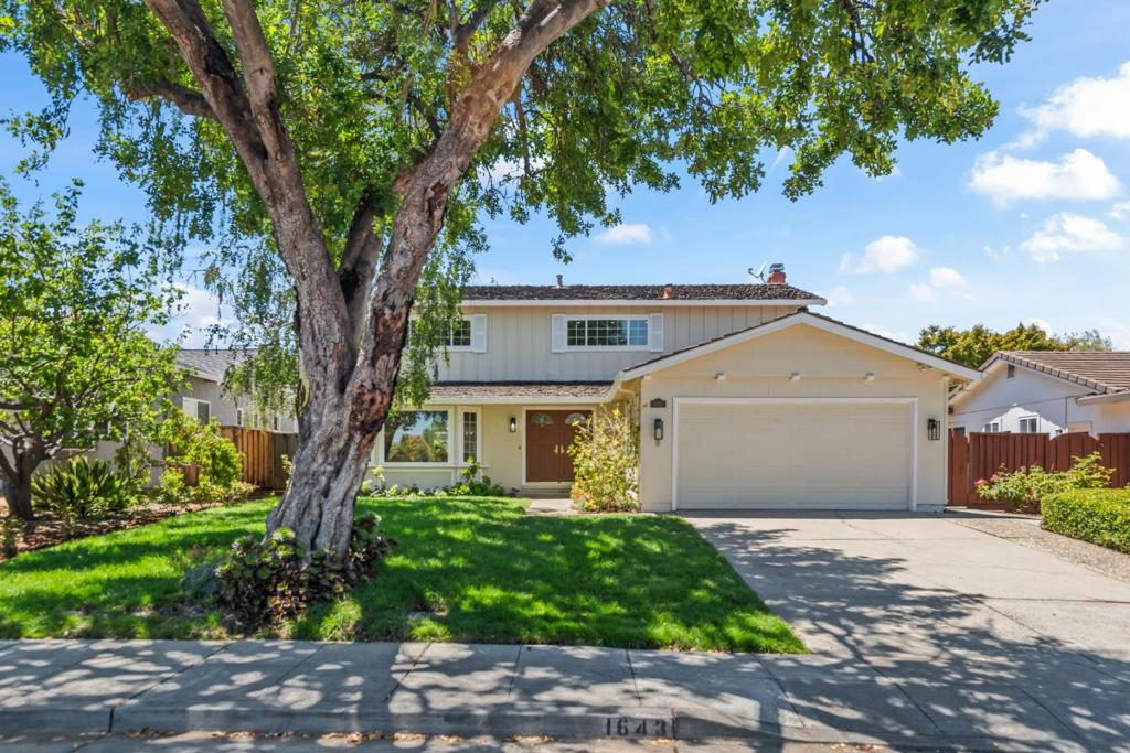 1643 Finch Way Property Photo 1