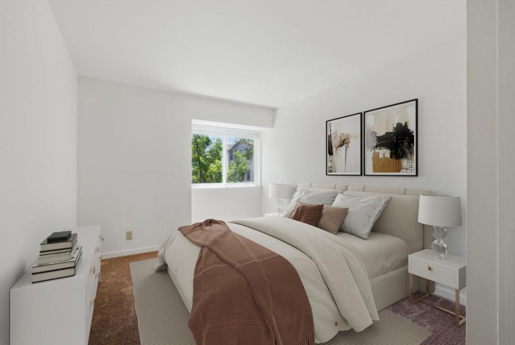 940 Kiely Boulevard H Property Photo 1