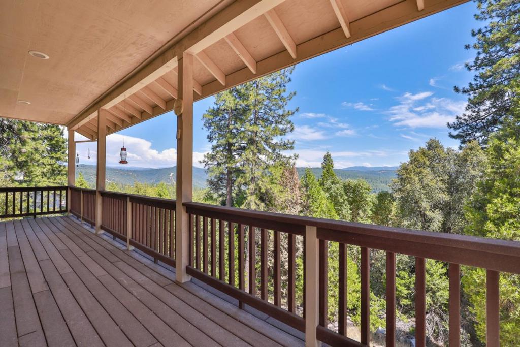 16271 Stephanie Way Property Photo 1