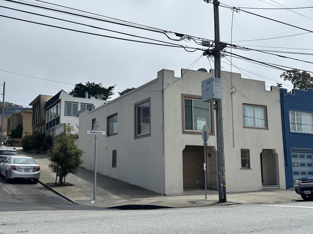 301 Hanover Street Property Photo 1