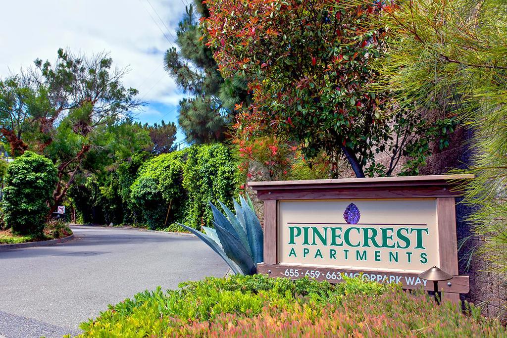 655663 Moorpark Way Property Photo 1