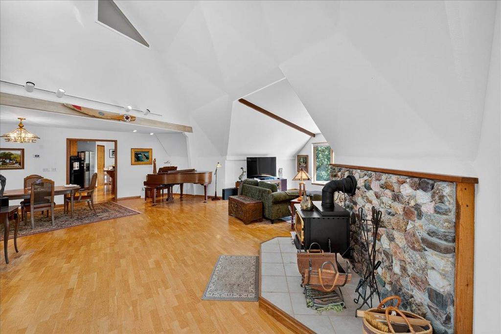 5224 Twin Falls Road Property Photo 12