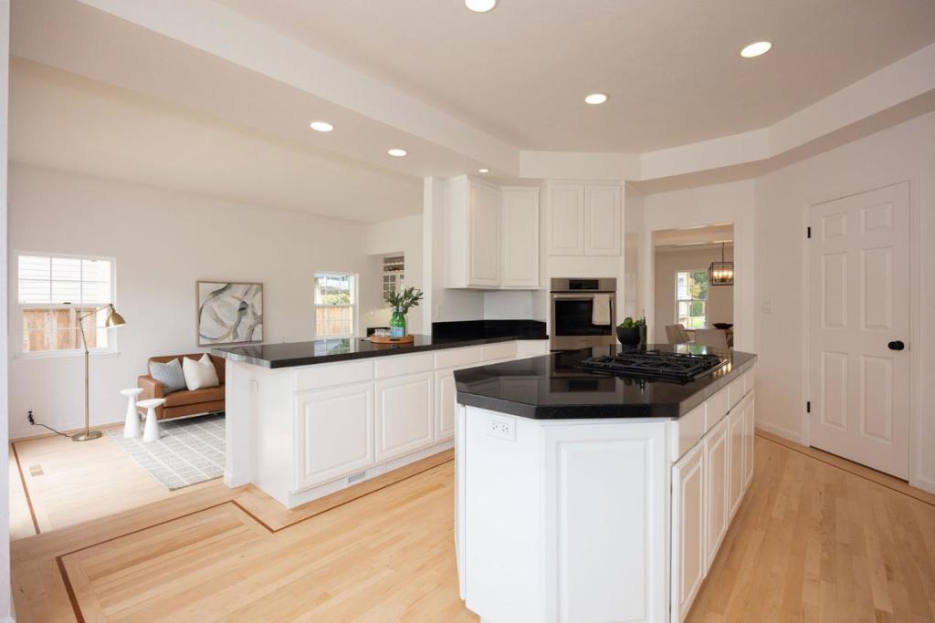 608 Silver Avenue Property Photo 17