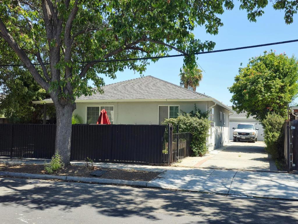 11541156 Civic Center Drive Property Photo 1