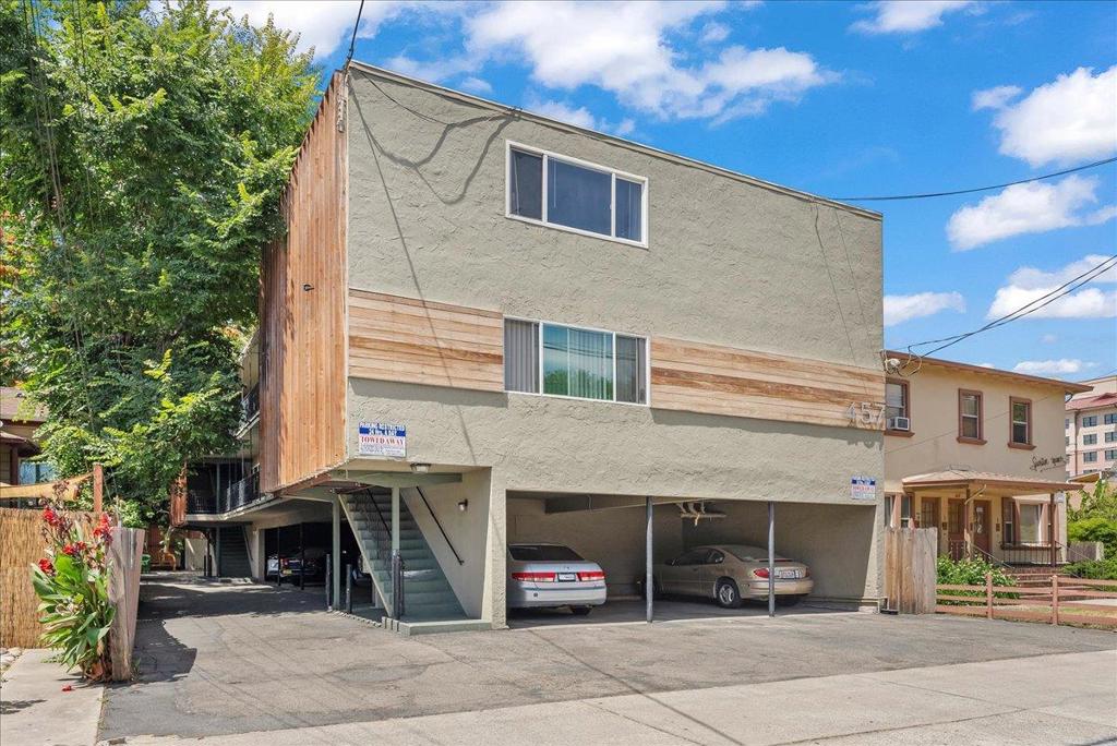 457 S 10th Street Property Photo 1
