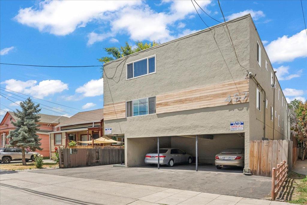457 S 10th Street Property Photo 4