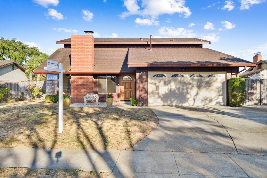 7886 Hermitage Avenue Property Photo 1