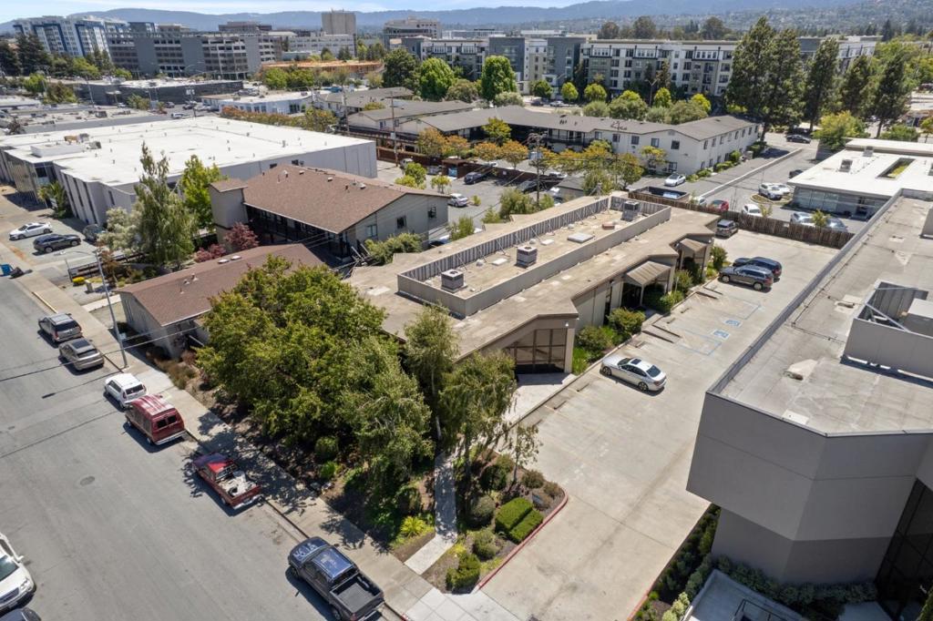 550 Price Avenue Property Photo