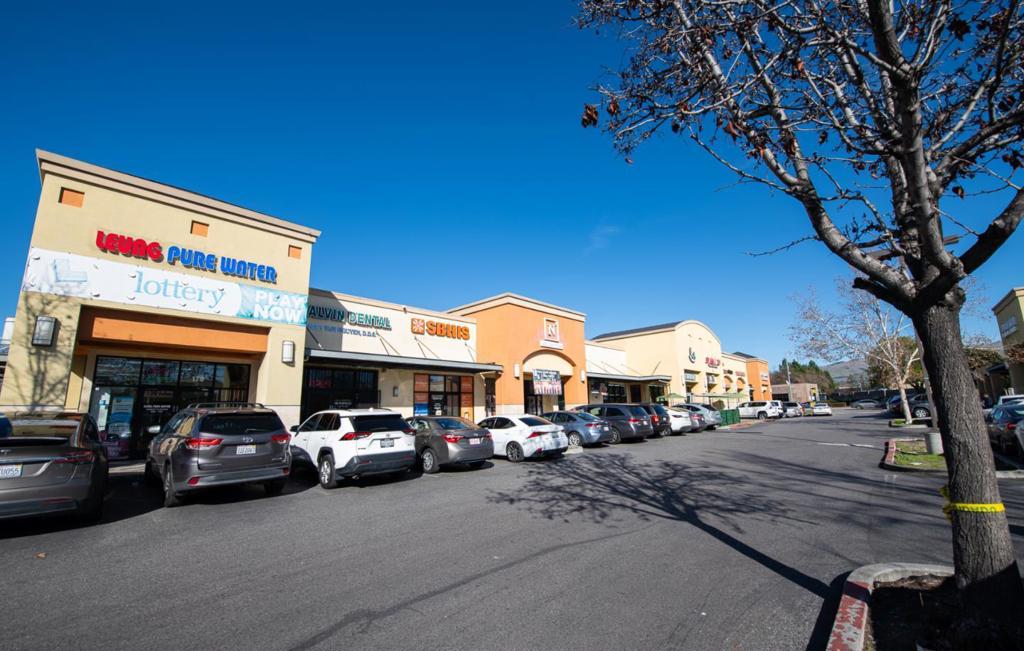 3005 Silver Creek Road 182 Property Photo 1