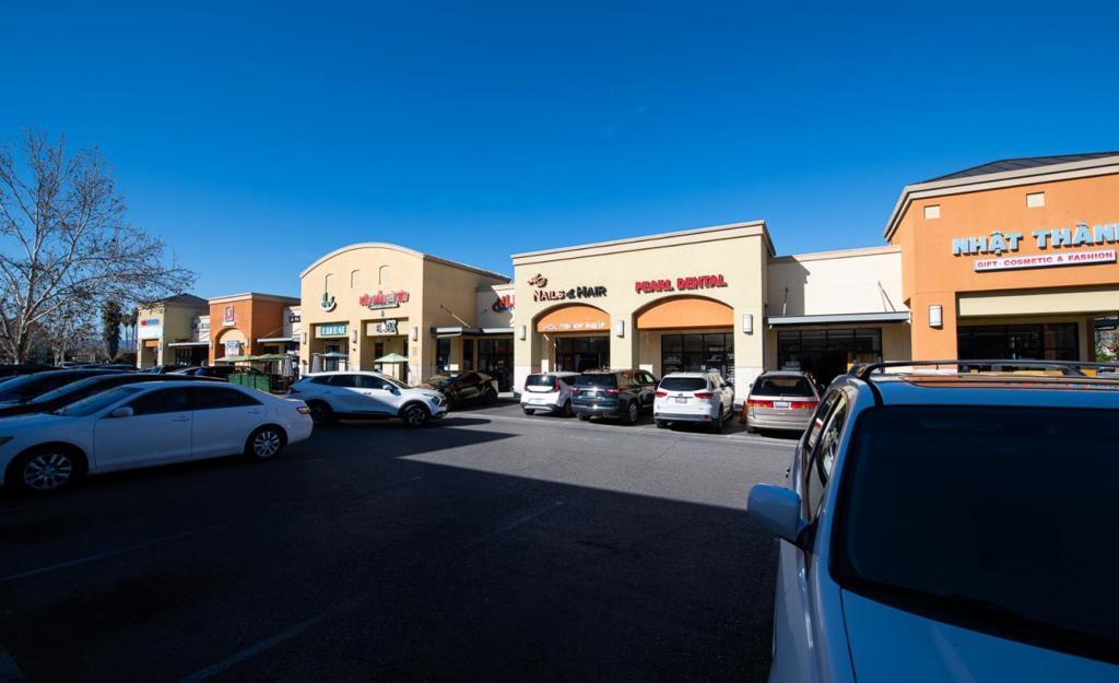 3005 Silver Creek Road 182 Property Photo 3