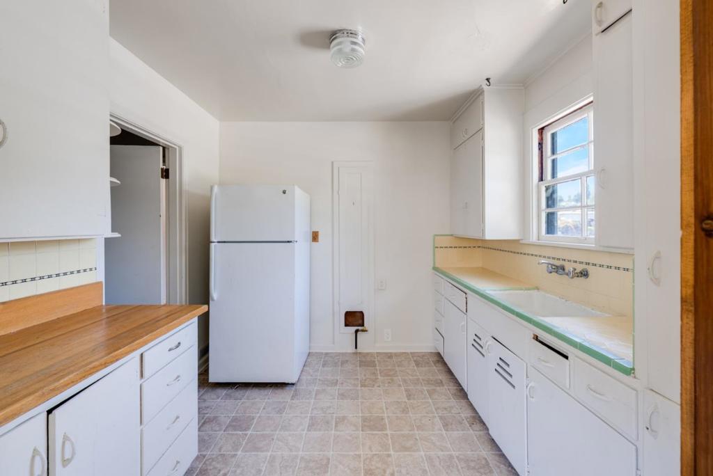 1103 Mission Street Property Photo 6