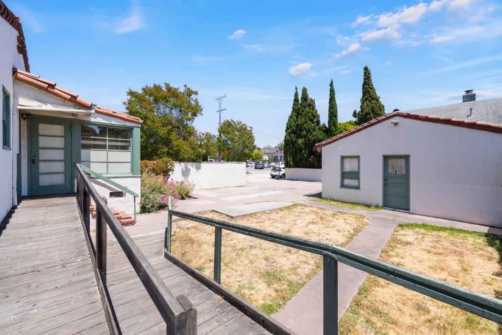 1103 Mission Street Property Photo 11