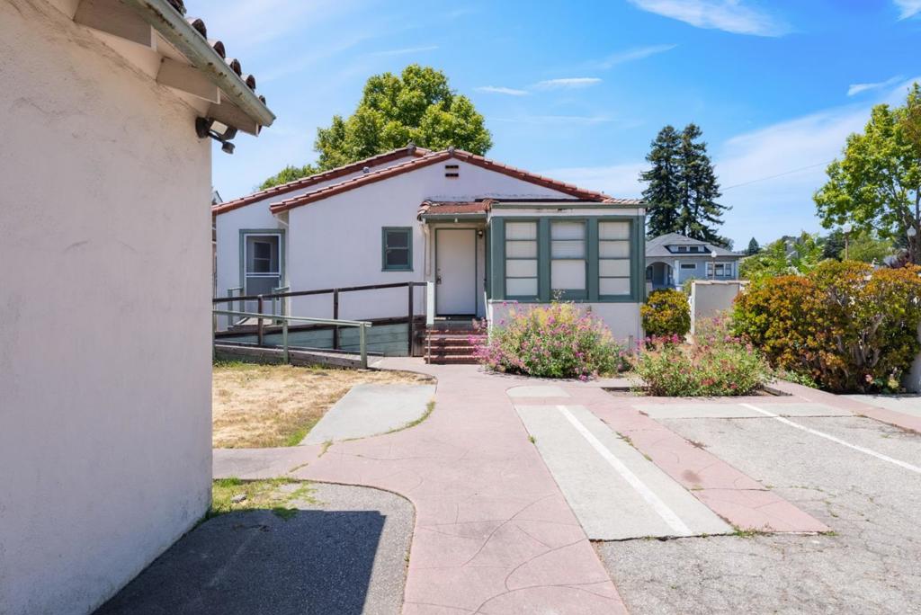 1103 Mission Street Property Photo 12