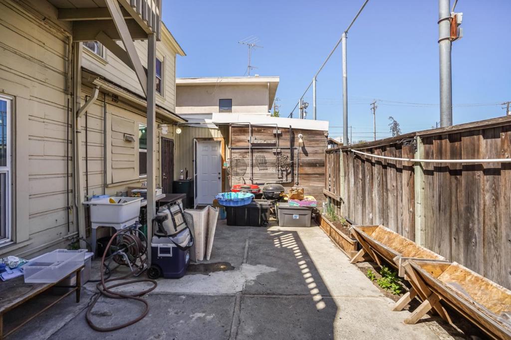205 Jackson Street Property Photo 30