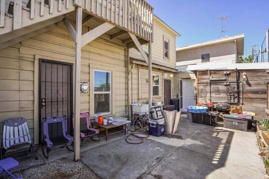 205 Jackson Street Property Photo 32