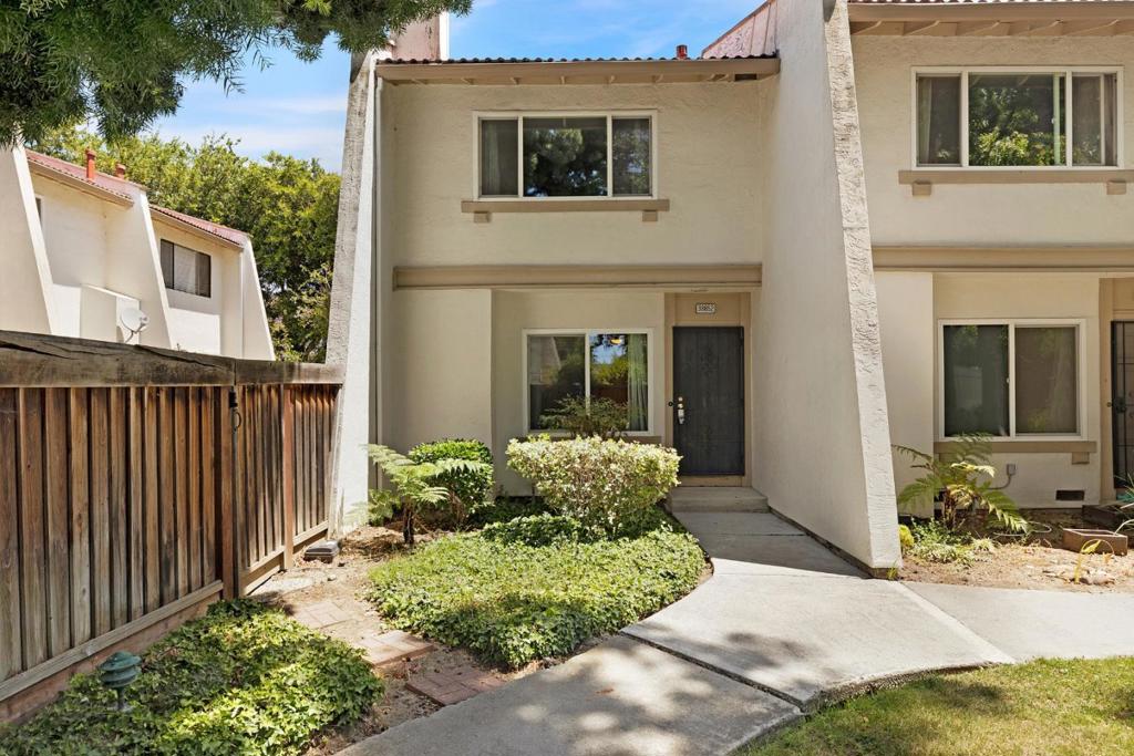 38652 Aurora Terrace Property Photo 1