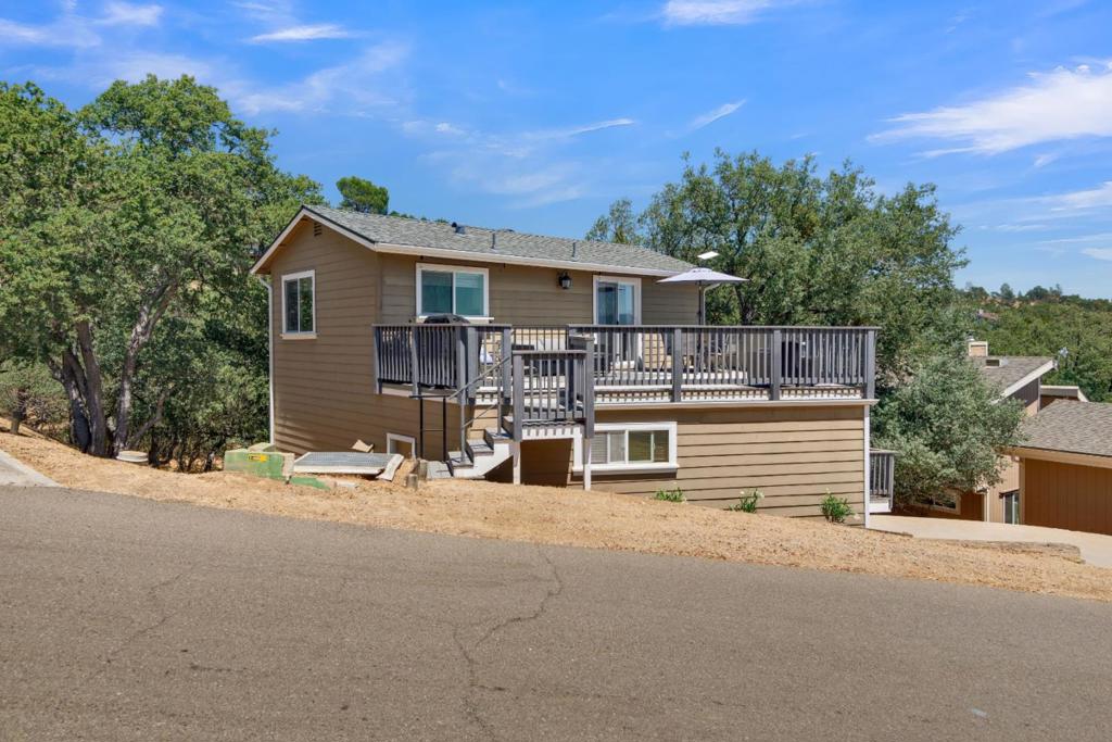 2182 Ridge Rider Road Property Photo 3