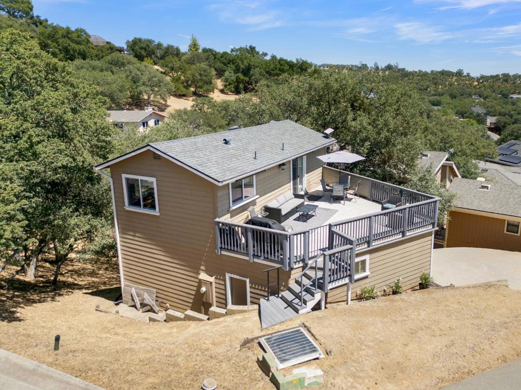 2182 Ridge Rider Road Property Photo 4