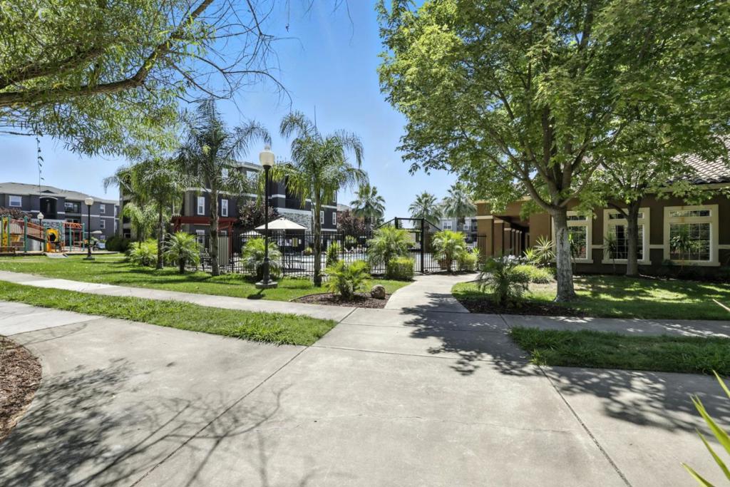 8434 Walerga Road 1011 Property Photo 32