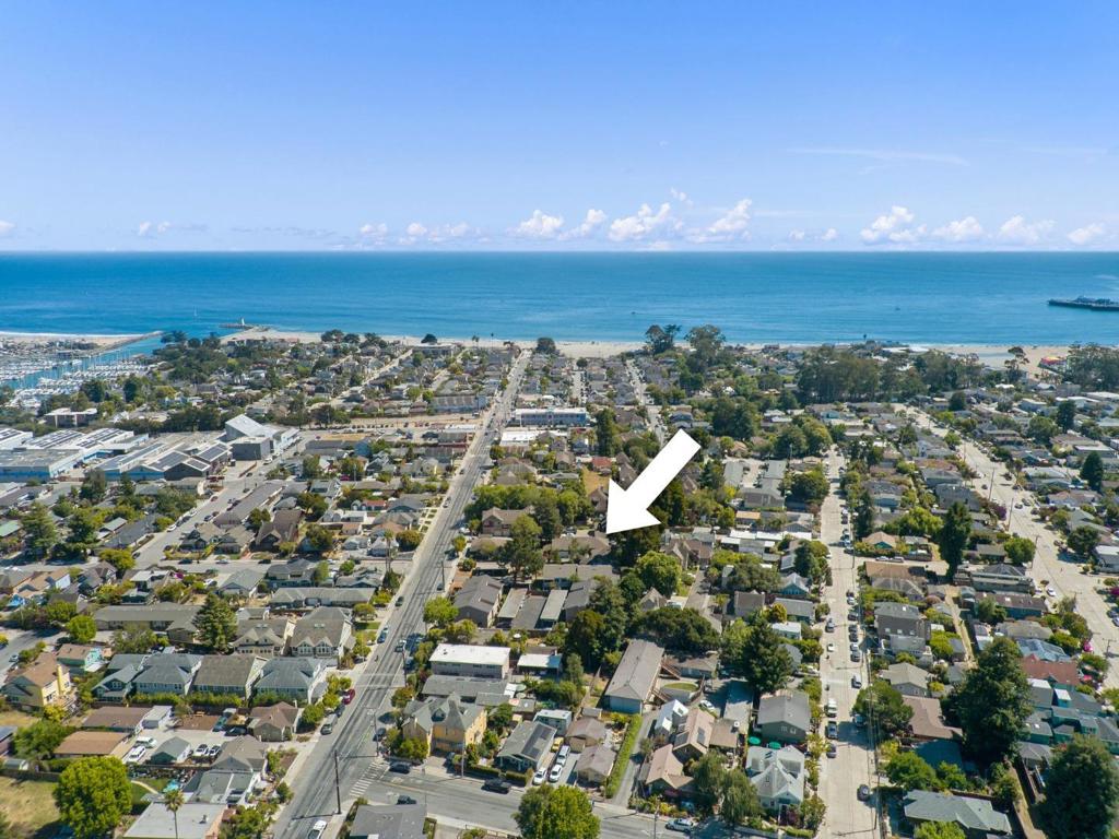 707 Seabright Avenue Property Photo 2