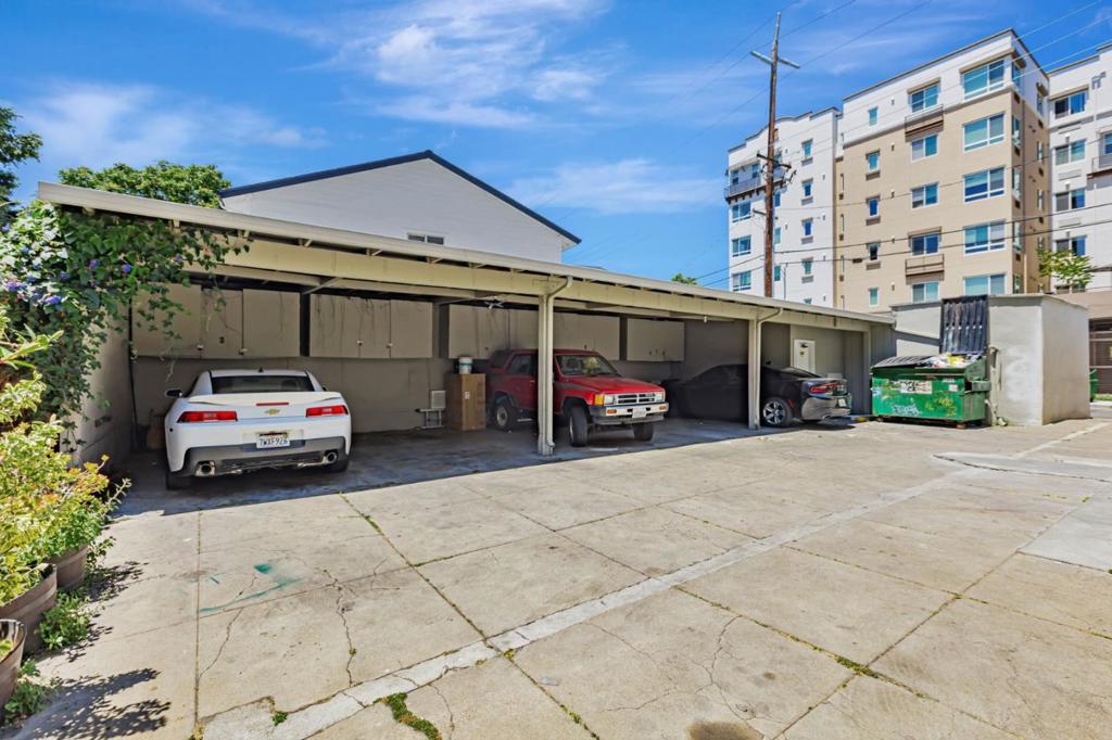 445 N 1st Street Property Photo 8