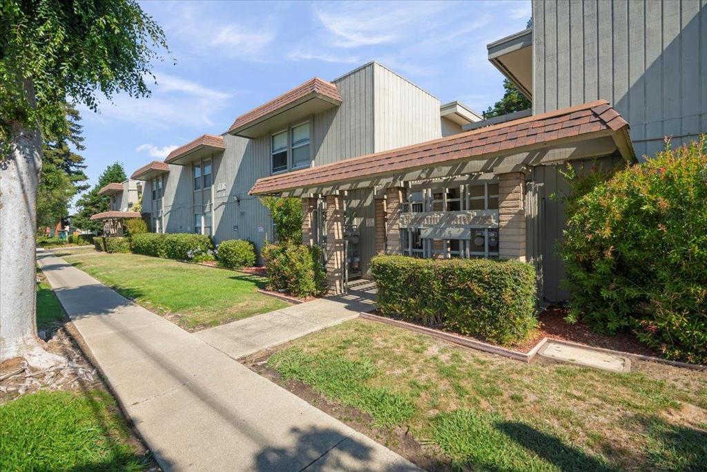 3515 Chestnut Avenue Property Photo 2