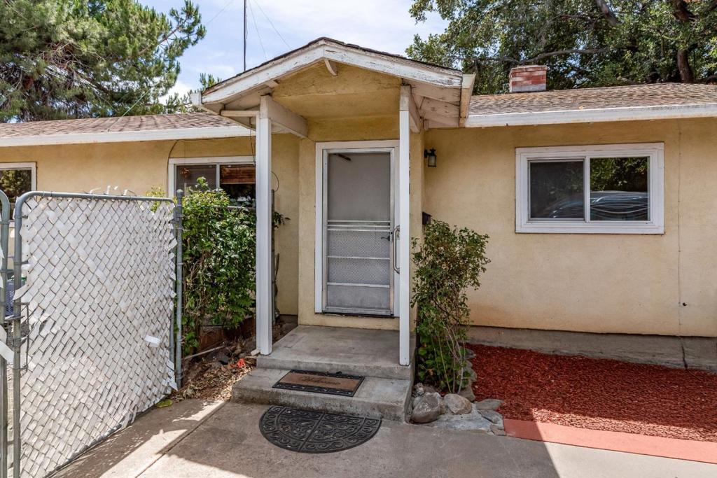 554 N 21st Street Property Photo 1