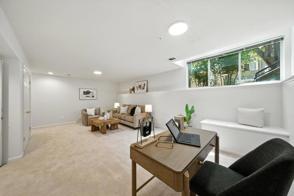 1151 La Rochelle Terrace G Property Photo 32