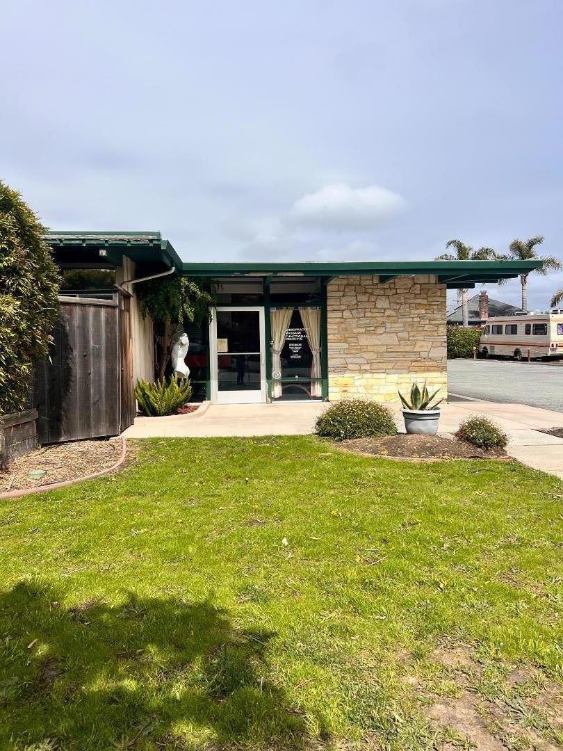 3811 Portola Drive Property Photo