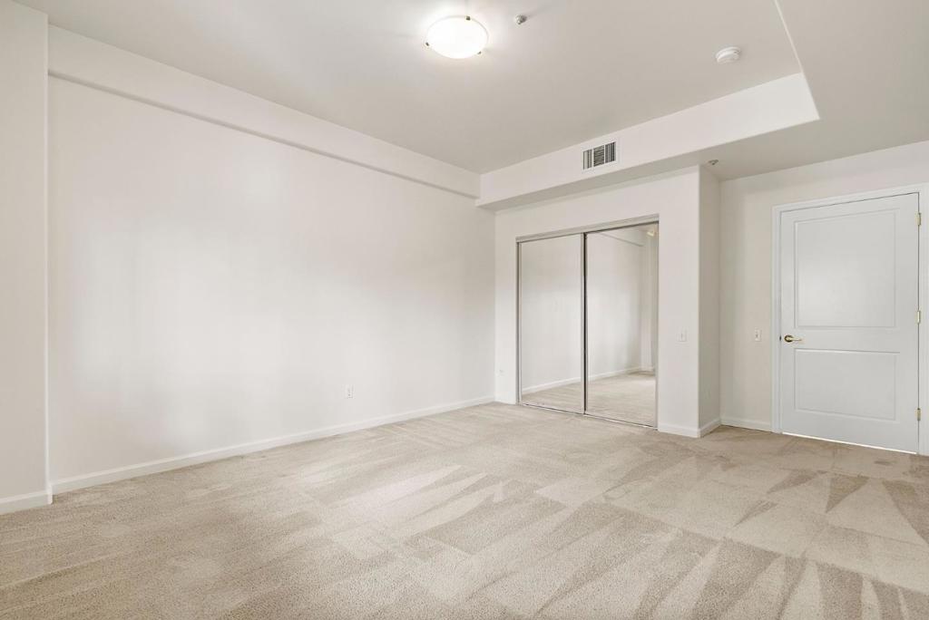 200 Sheridan 304 Property Photo 19