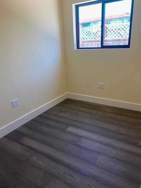 2557 El Camino Real Property Photo 11