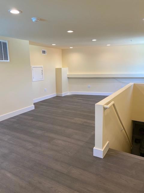 2557 El Camino Real Property Photo 14
