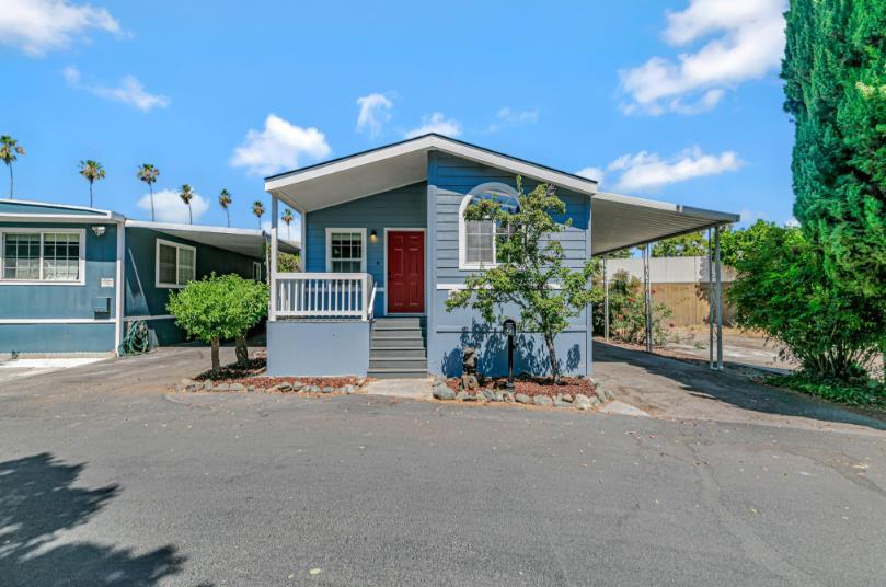 900 Golden Wheel Park Drive Property Photo 1