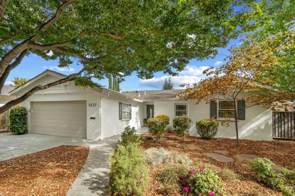 5177 Englewood Drive Property Photo 1