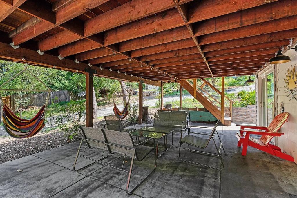 1003 Laurel Glen Property Photo 49