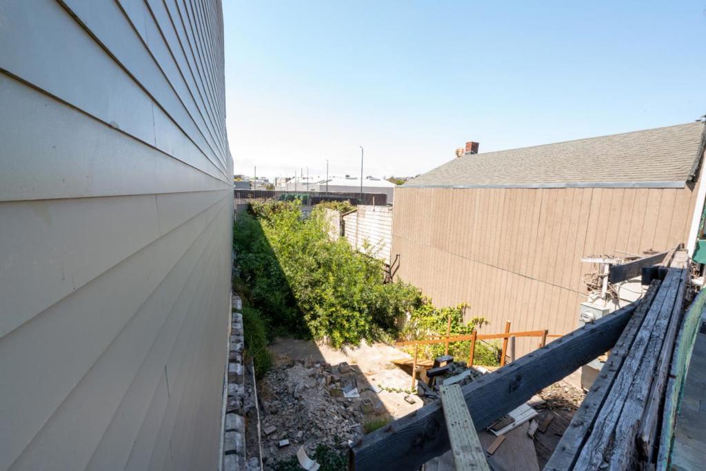 4128 3rd Street Property Photo 10