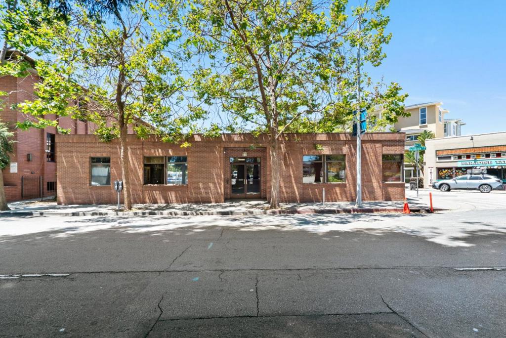 129 Water Street Property Photo 1